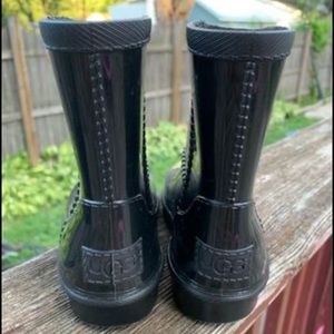 UGG rain boots toddler size 9